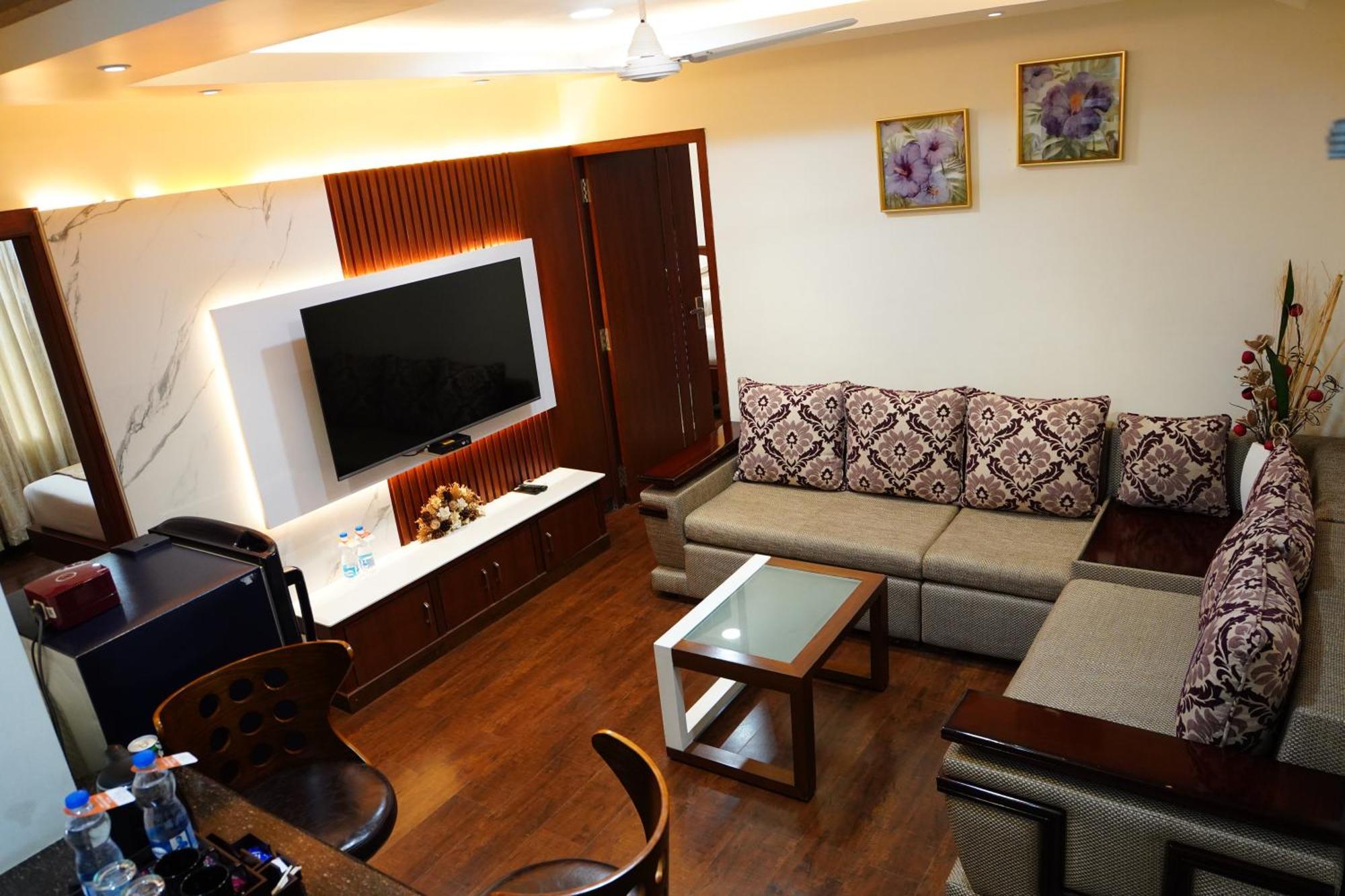 Chola Serviced Apartment Tiruchirappalli ภายนอก รูปภาพ