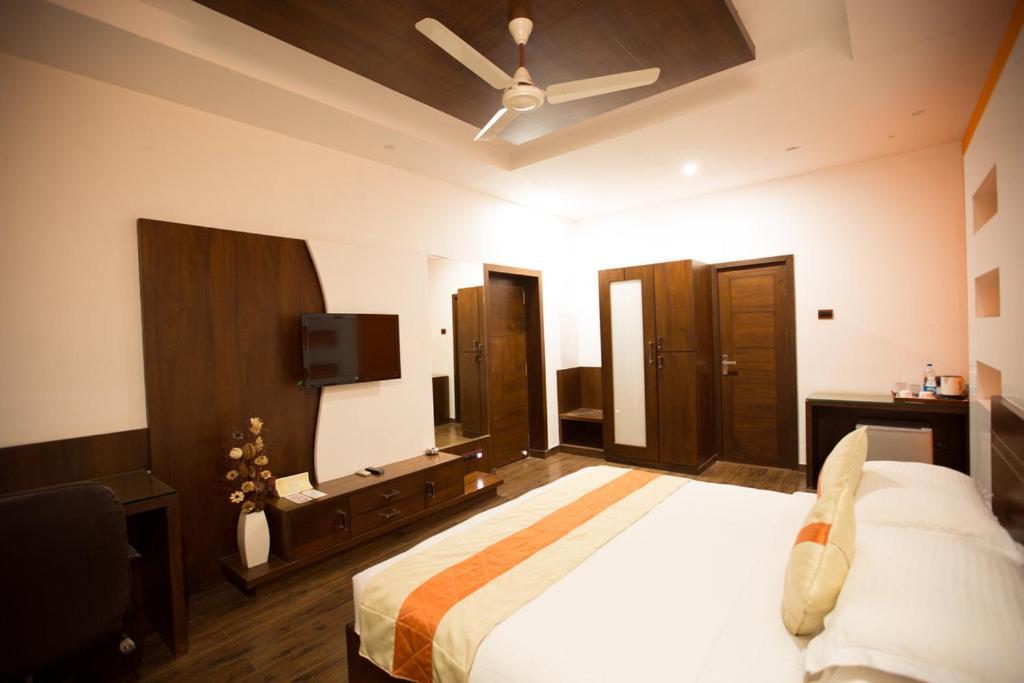 Chola Serviced Apartment Tiruchirappalli ภายนอก รูปภาพ