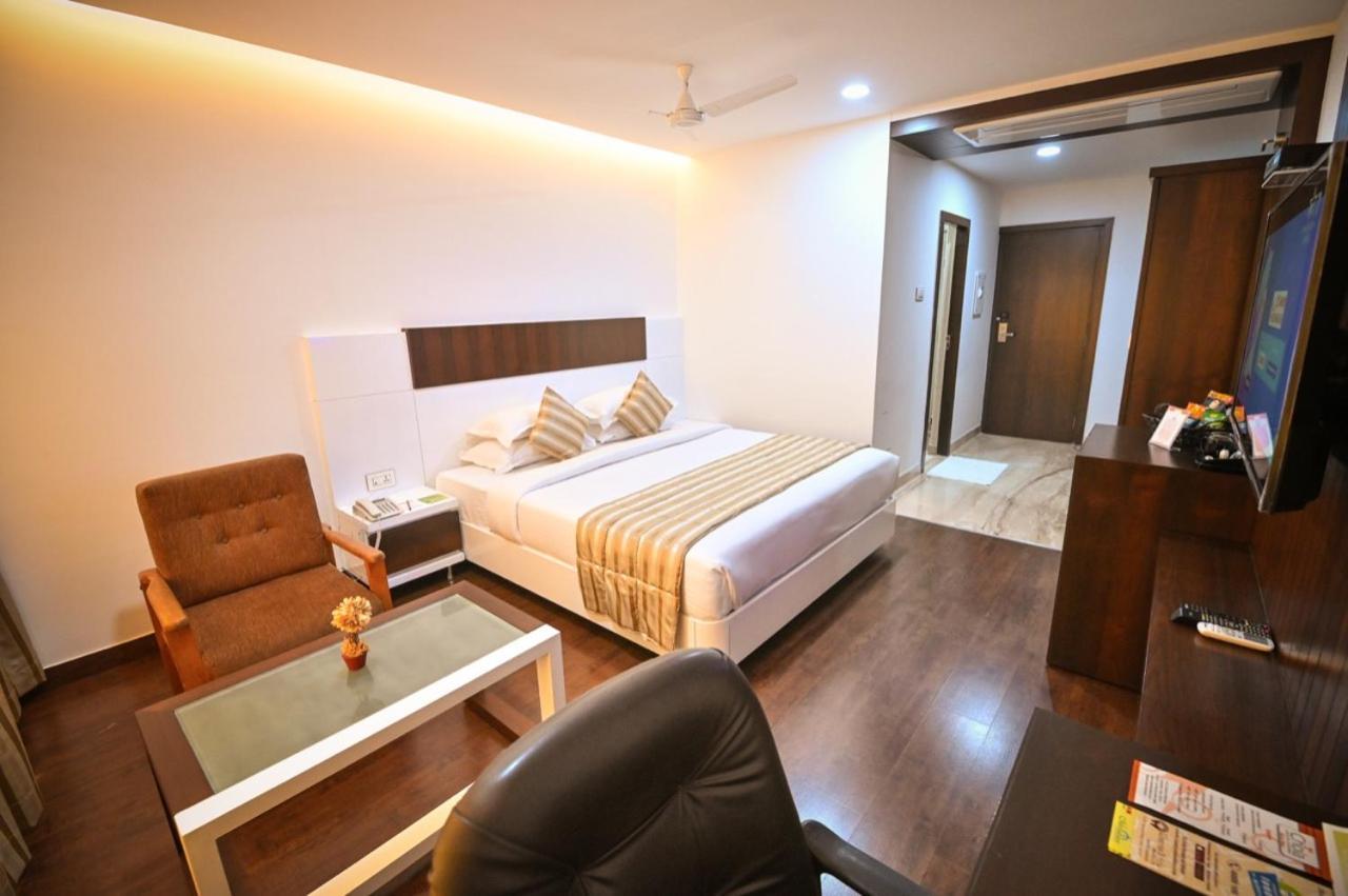 Chola Serviced Apartment Tiruchirappalli ภายนอก รูปภาพ